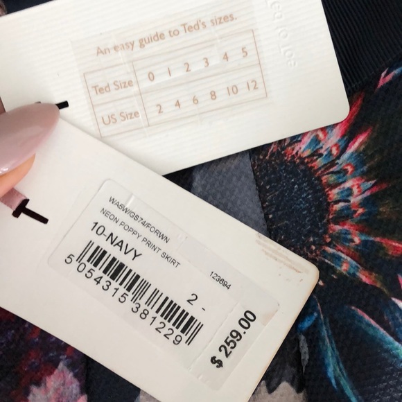 Ted Baker London neon Poppy print skirt - Picture 7 of 8